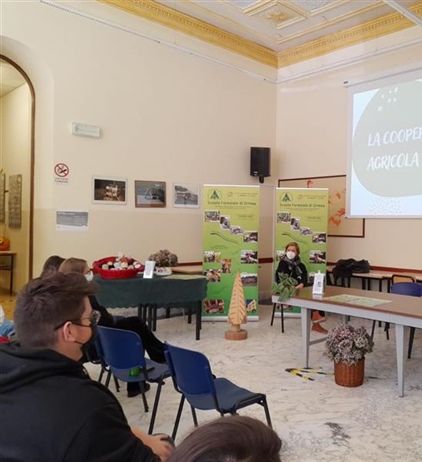 Alla Scuola Forestale di Ormea per raccontare la cooperazione ai ragazzi