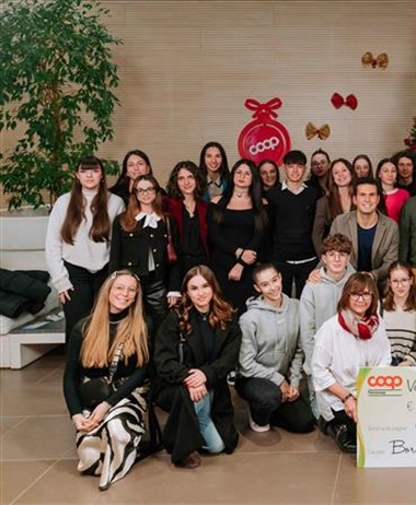 Novacoop premia l'eccellenza, 110 borse di studio ai figli di dipendenti