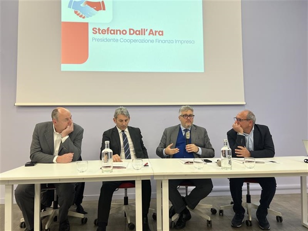 “Fabbriche Cooperative”: al Polo del ‘900 il primo incontro del nuovo ciclo di “Piemonte Cooperativo – Una storia che si (r)innova” con Cartiera Pirinoli e il modello dei Workers Buyout