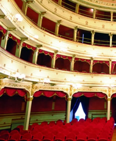 “Facciamo luce sul teatro”, Il Melarancio aderisce all’iniziativa...