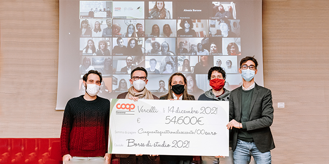 Nova Coop premia il merito dei migliori studenti delle Superiori e...